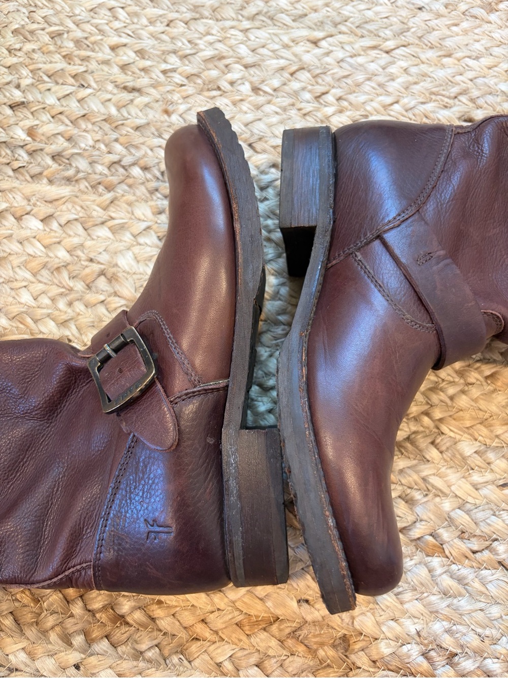 Frye Veronica Slouch Booties | Ankle Boots Leather Slip-on | Size 7 - Picture 5 of 8